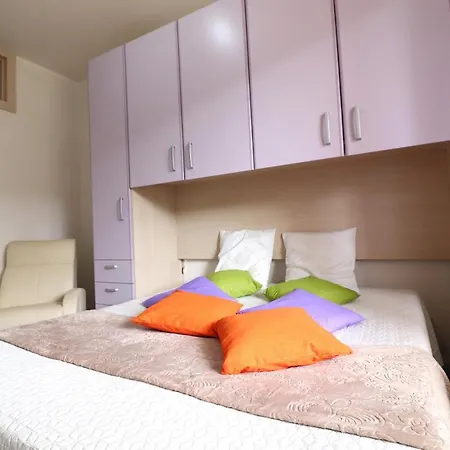 Dom wakacyjny Holidays Home Claudia 6 People Otranto