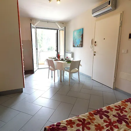 Casa vacanze Holidays Claudia 6 People Otranto