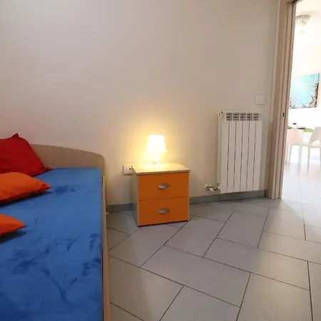 Claudia A 6 Posti * Otranto