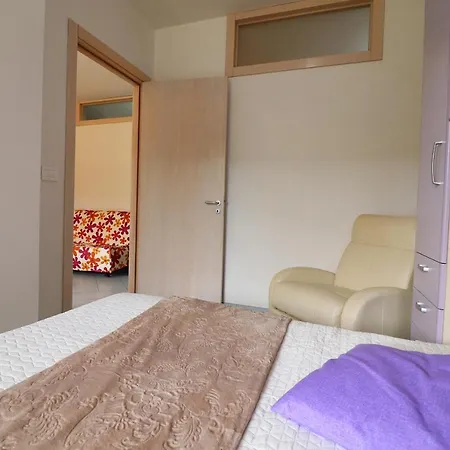 Claudia A 6 Posti Holiday home